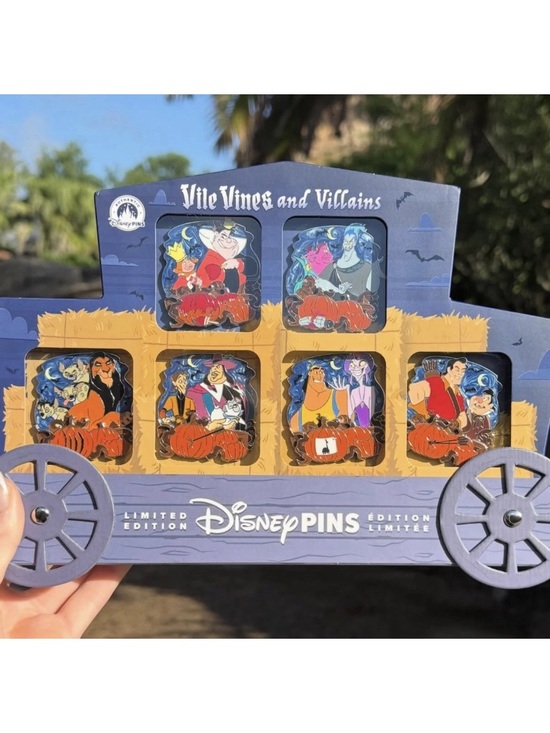 Disney Jewelry - Disney Parks 2026 Halloween Villain Box Pin Set with Chaser Pin LE 2000 New